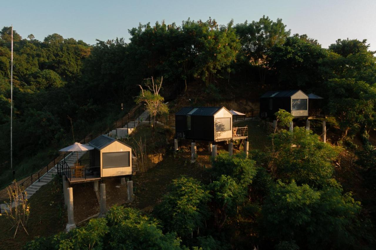 Hotel Bobocabin Umarato, Sumba Waikabubak Exterior foto